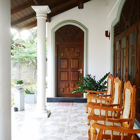 Janu Homestay Тангале Екстериор снимка