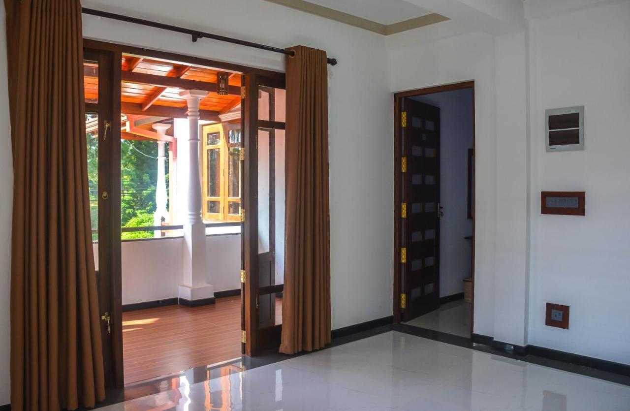 Janu Homestay Тангале Екстериор снимка