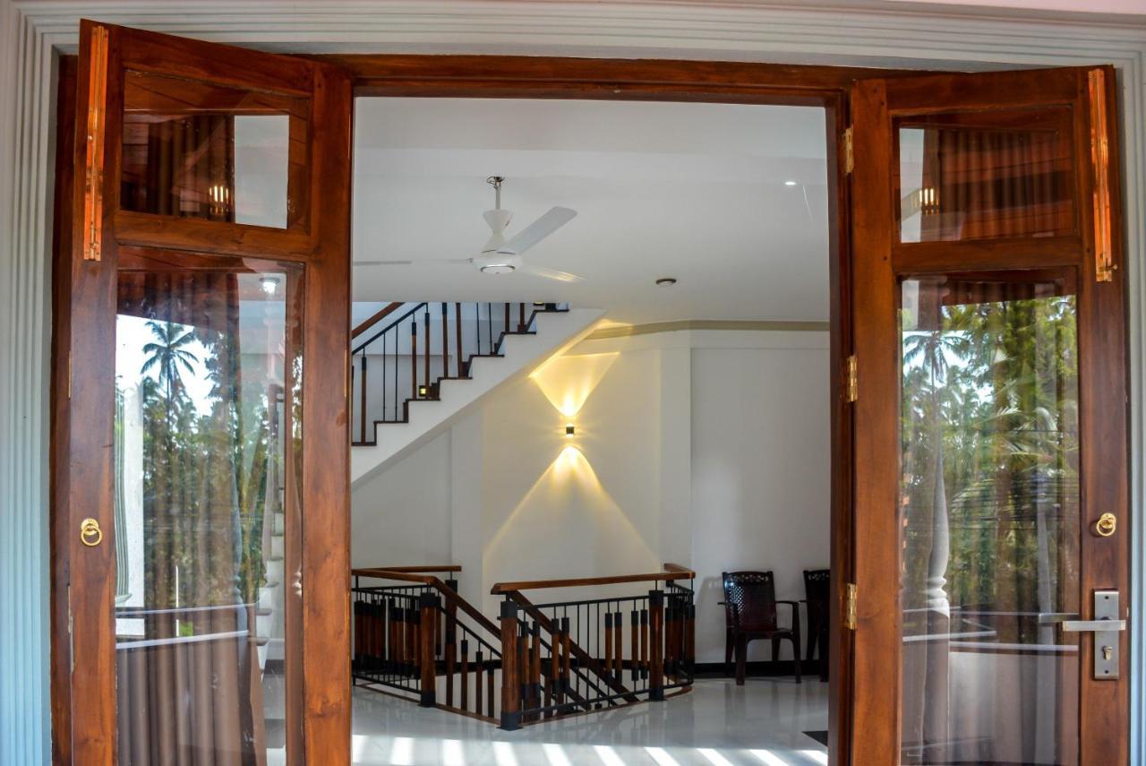 Janu Homestay Тангале Екстериор снимка