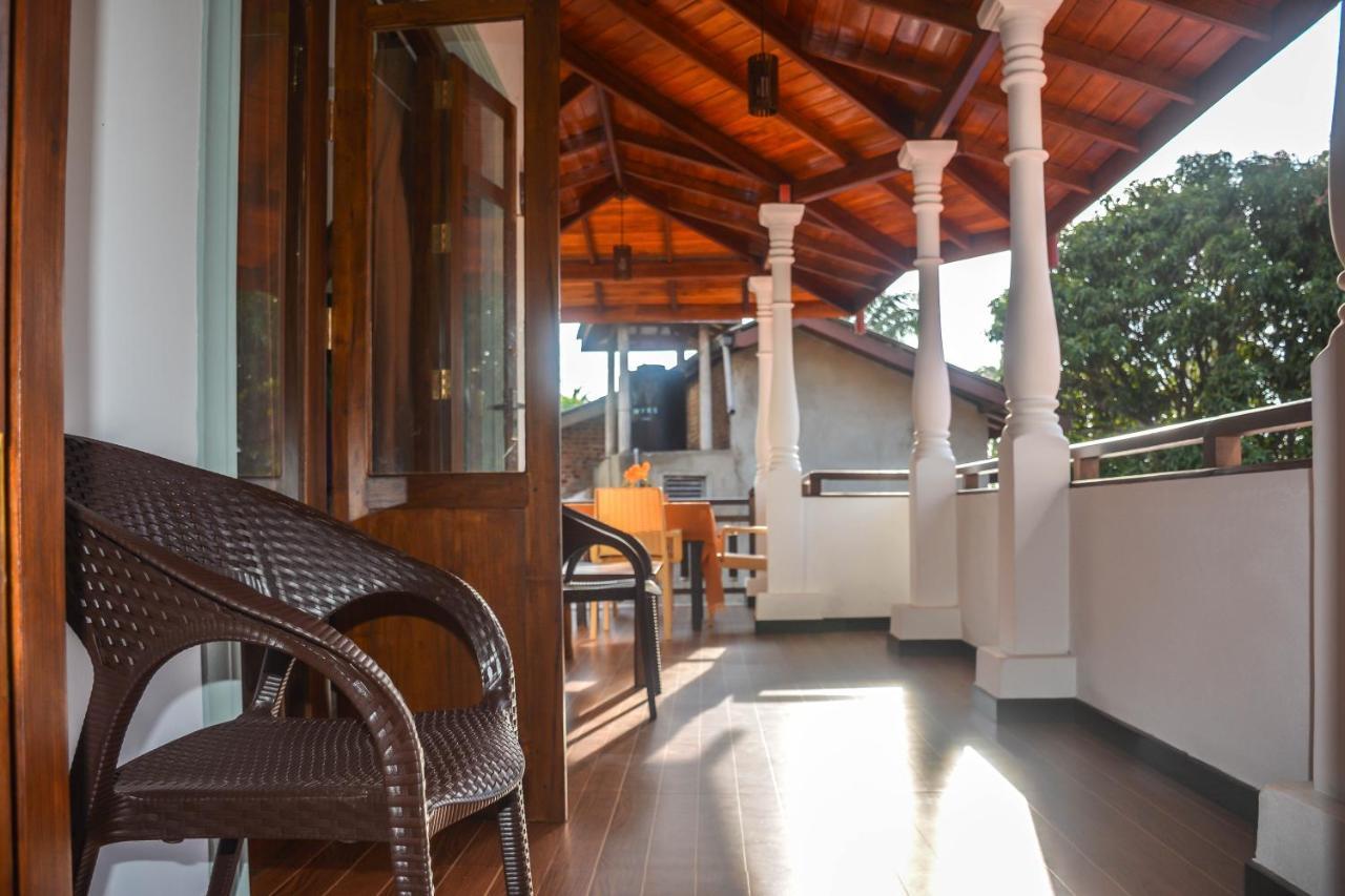 Janu Homestay Тангале Екстериор снимка
