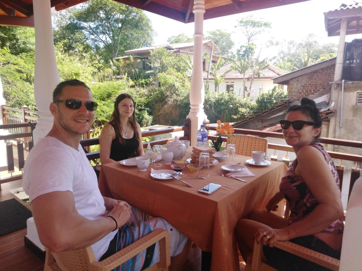 Janu Homestay Тангале Екстериор снимка