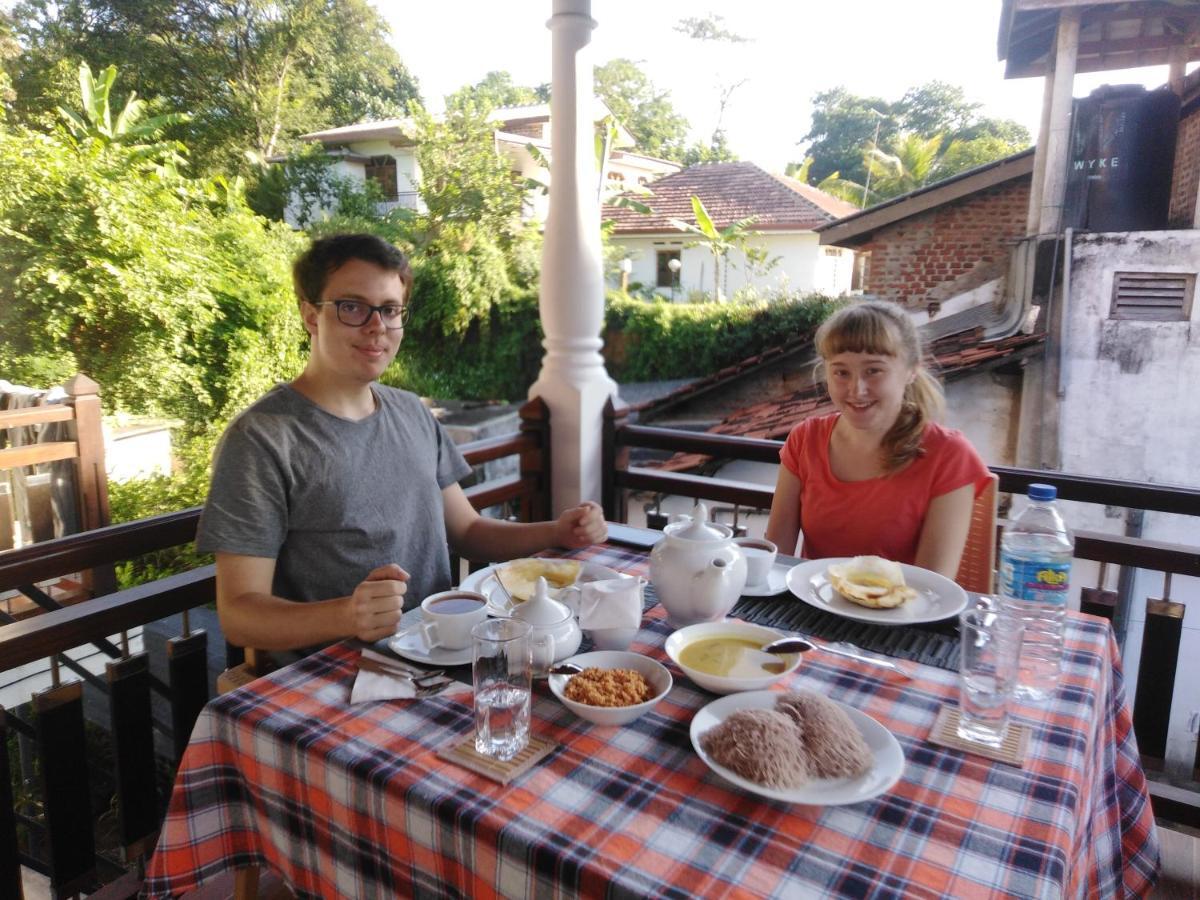 Janu Homestay Тангале Екстериор снимка